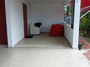 Charmant bas de villa avec jardin – Gosier (zone campagne  entre Sainte-Anne  Abymes et Go