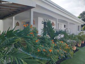 Villa proche plage du bourg