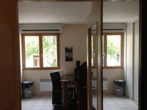 Studio à louer non meublé