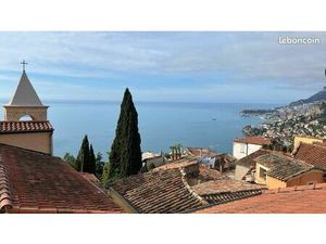 Maison de village vue mer