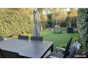 Maison T5 de 101m2 - Terrasse - Jardin - Garage et parking privatif - Proche toutes commod