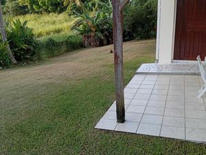 F2 a louer a sainte anne