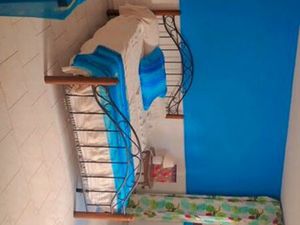 Chambre à louer dans grande maison