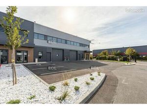 Local d'activité 339 m²