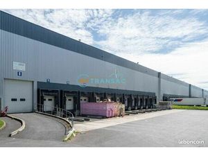 Local logistique 32 863 m²