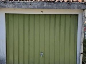 Garage/box 14 m² Ornans