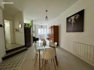 Très bel appartement avec 3 chambres + 1 garage à louer à deux pas de la gare à Bourg en B
