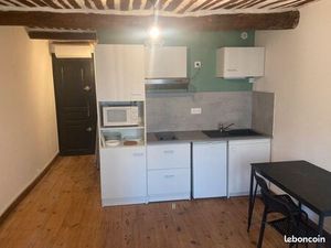 A louer studio meublé 22 60m2 - Pelissanne