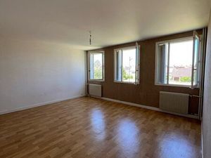 St Doulchard - Appartement 56m2 - Parking