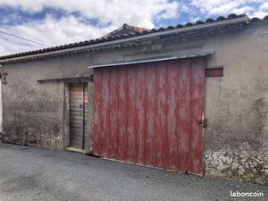 Studio 1 pièce 50 m²