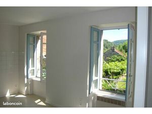 Part. Loue joli T2bis avec garage