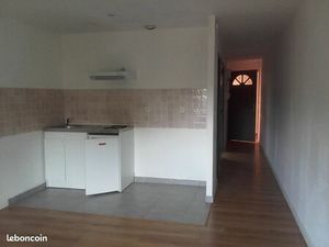 Loue appartement type 2 ( 1 chambre) Lamarque 33