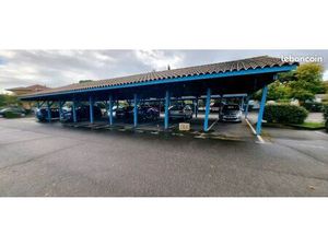 Loue parking couvert rés. Fermée toulouse 31200