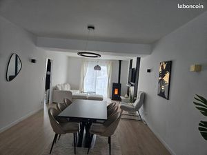 Maison rénovée proche domaine des lacs