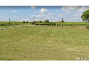 Terrain 1 050 m² Bussac Foret