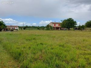 Terrain 1 503 m² Champagnac