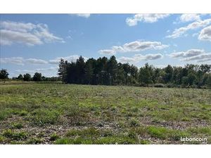 Terrain 779 m² Montguyon