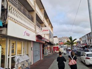 Local à louer centre ville tampon