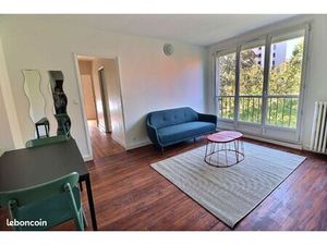 Vente appart. 50 m2  3 pièces  proche Mairie Aubervilliers / ligne 12 et RER B