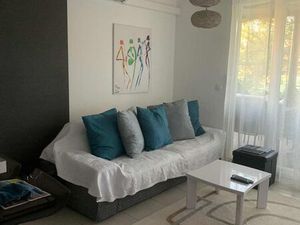 T2 Cogolin - rénové a vendre