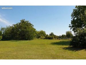 Terrain 3 307 m² Couqueques