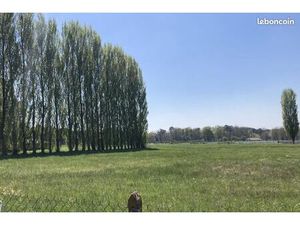 Terrain 810 m² Saint Savin