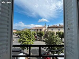 Immeuble 444 m² Maurs