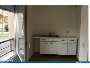 TRES RARE A LA VENTE SUR STAINS : GRAND STUDIO de 29 M2 et son BOX privatif de 16 M2 avec 