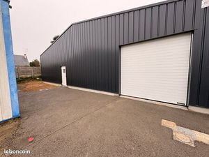 Local entrepôt Avec bureau