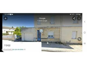 Maison de ville en pierre à rénover avec garage et jardinet