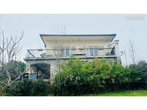 Villa 5 pièces 198 m²