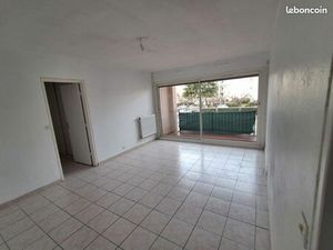 Grand type 3 lumineux avec balcon