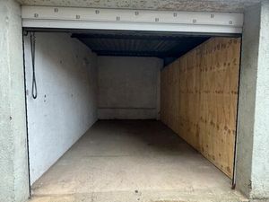 Garage à louer