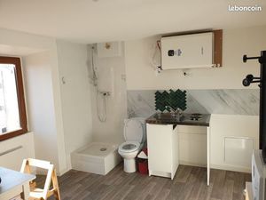 Studio refait à neuf  centre ville