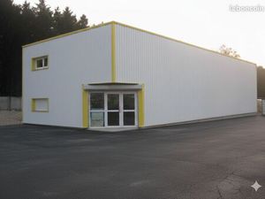 Bâtiment commercial à louer