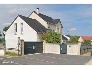 Maison 8 pièces 198 m²