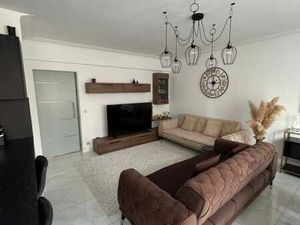 À VENDRE – Appartement lumineux et entièrement rénové