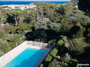 T bel appart 47 m2 cavalaire vue mer jardin