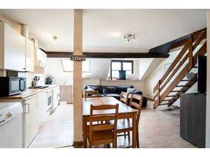 Lumineux appartement deux chambres proche de la gare