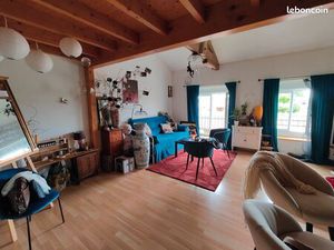 Grand Studio avec mezzanine et parking sécurisé à Saint-Brice