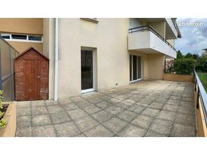 Appartement T2 + terrasse +2 places de parking