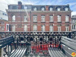 SUPERBE APPART/STUDIO ENTIÈREMENT RENOVE IDEAL POUR INVEST!