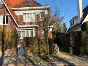 Sympa et lumineuse maison 3/4 ch - 3 façades avec Jardin