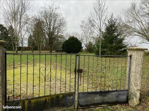 Terrain 2 218 m² Saunay