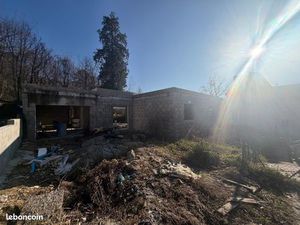 Maison 2 pièces 144 m²