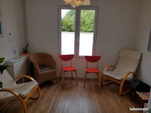 Cabinet dans centre paramédical