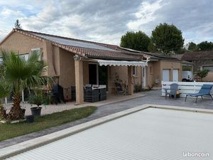 Maison de plain pied + grand terrain