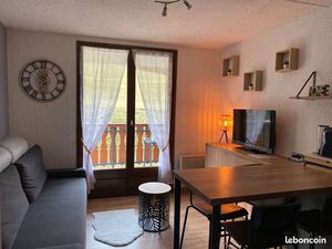 Studio meublé face aux pistes