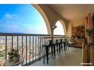 Superbe 4 pièces avec terrasse  vue mer & montagnes