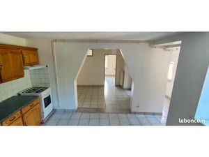 Loue F2 avec cuisine équipée